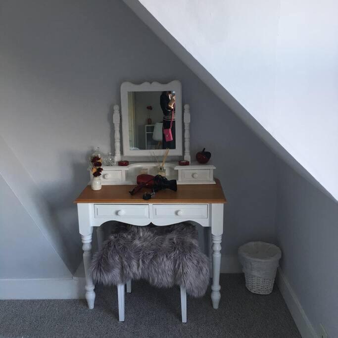 Large Character Home, Hot Tub, Beach 5 Min Walk Gorleston-on-Sea Exterior foto
