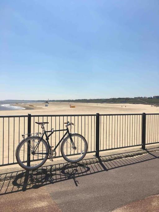 Large Character Home, Hot Tub, Beach 5 Min Walk Gorleston-on-Sea Exterior foto