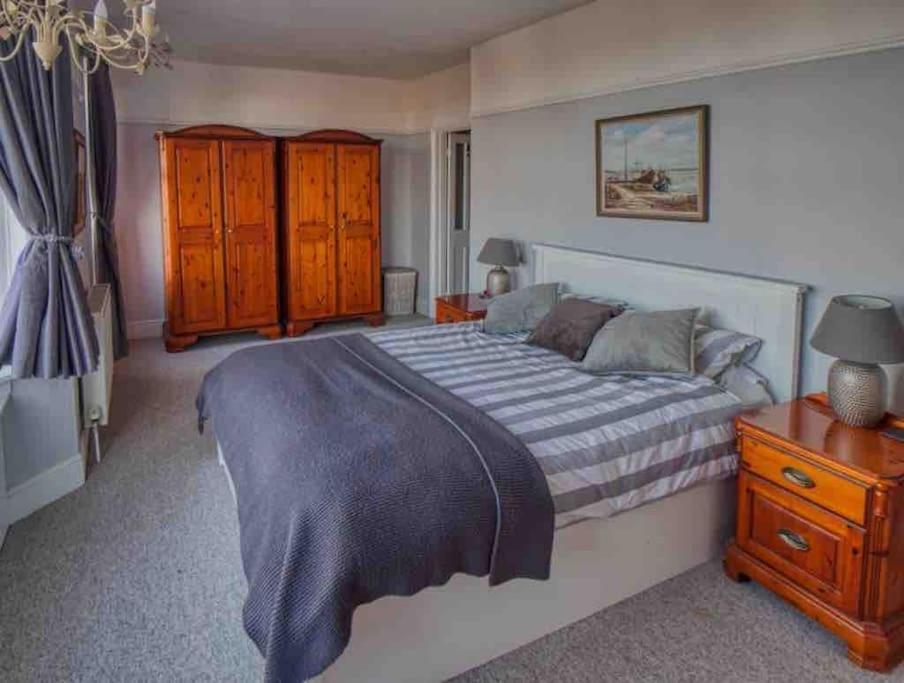 Large Character Home, Hot Tub, Beach 5 Min Walk Gorleston-on-Sea Exterior foto