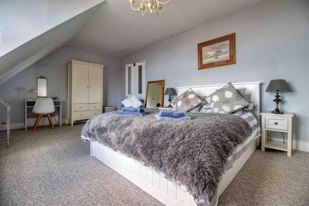 Large Character Home, Hot Tub, Beach 5 Min Walk Gorleston-on-Sea Exterior foto
